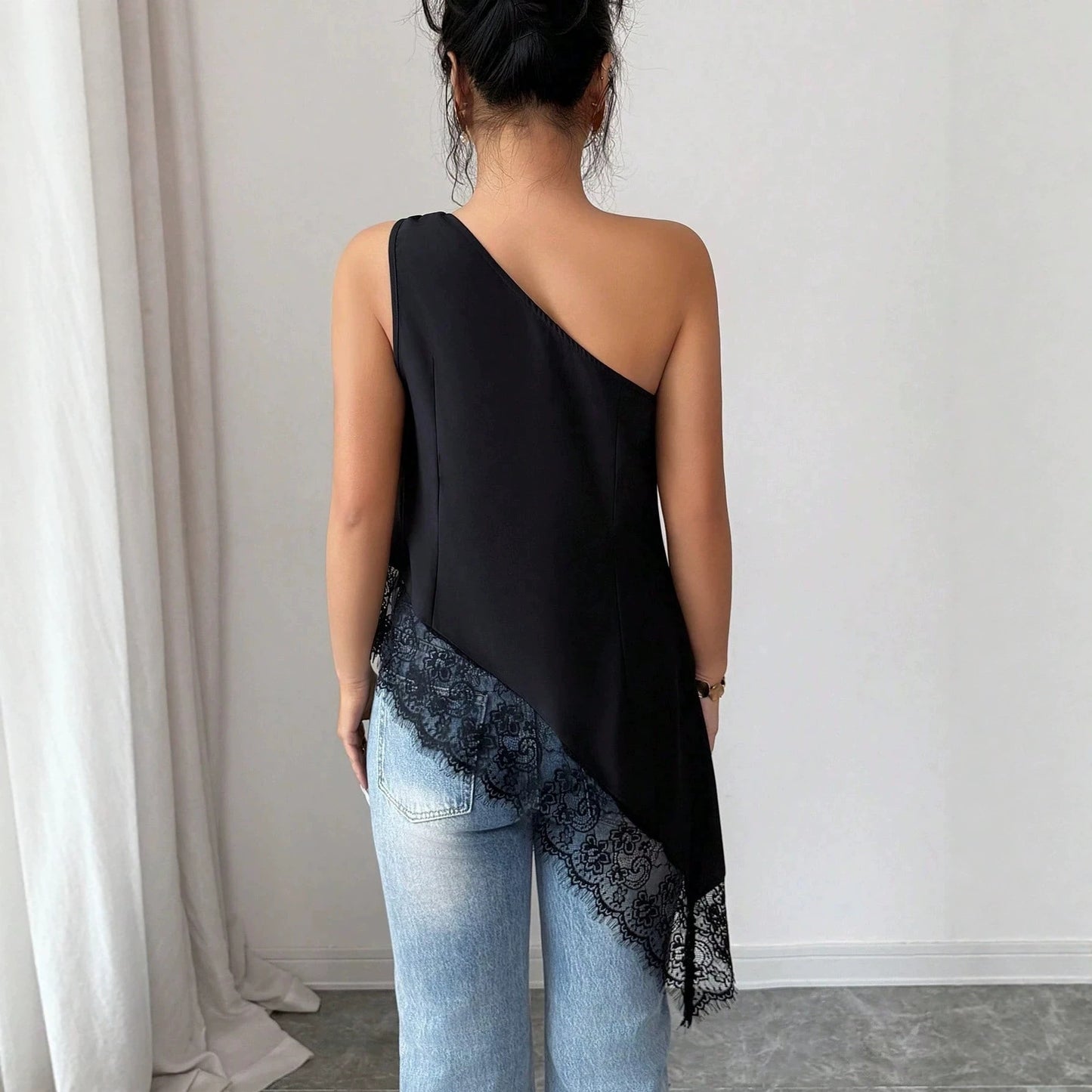 Slanted shoulder metal buckle lace patchwork irregular loose vest for women